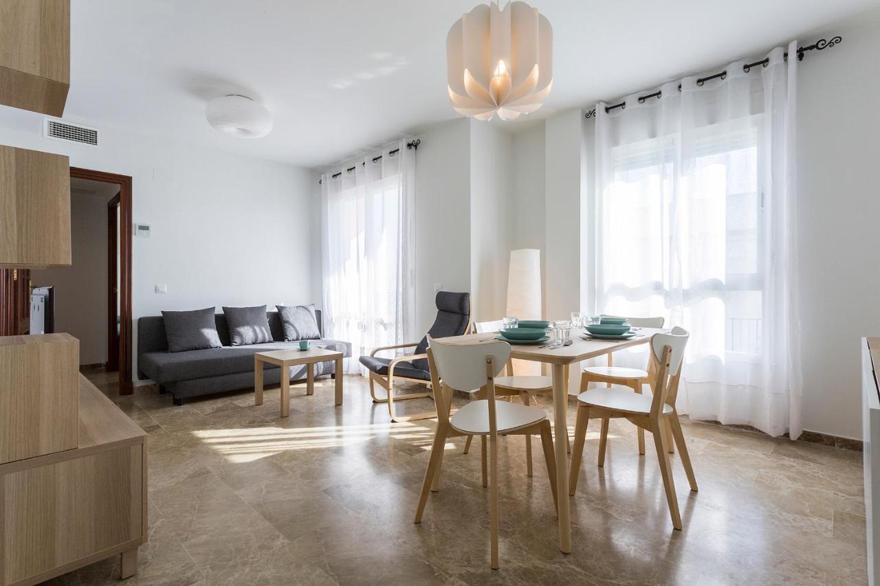 Appartement Azvalia - La Estacion, Piscina Y Junto A La Renfe à El Puerto de Santa María Extérieur photo