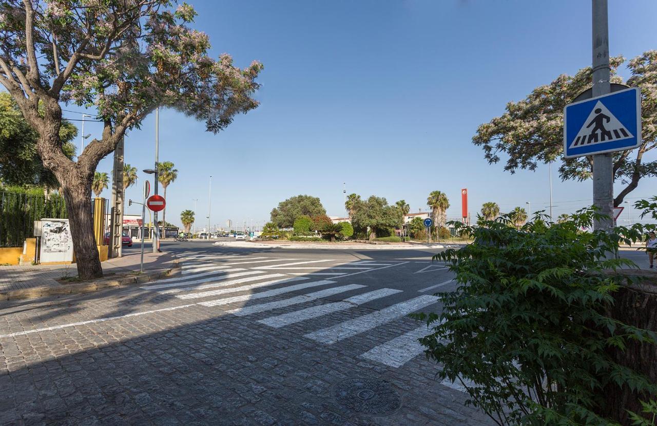 Appartement Azvalia - La Estacion, Piscina Y Junto A La Renfe à El Puerto de Santa María Extérieur photo